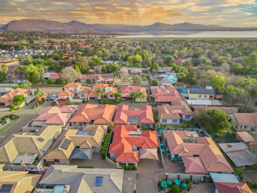 3 Bedroom Property for Sale in Melodie North West